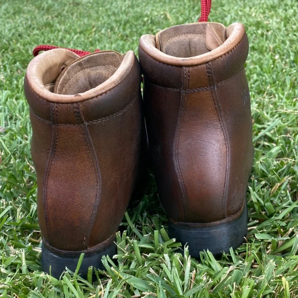 Vasque Vintage Brown Leather Hiking Boots Mens 8.5 Red Laces 7515 Lug Sole